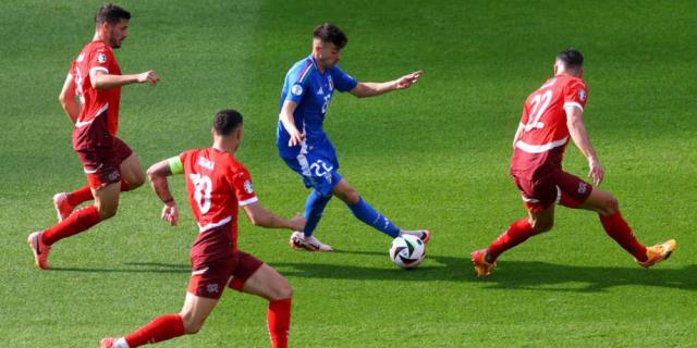 亿万28娱乐-【欧洲杯】卫冕冠军意大利0比2瑞士，巴尔加斯传射